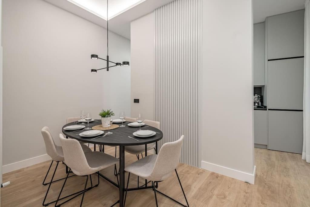 Centro XIII Calle De La Paz 2Br 2Bh Madryt Zewnętrze zdjęcie